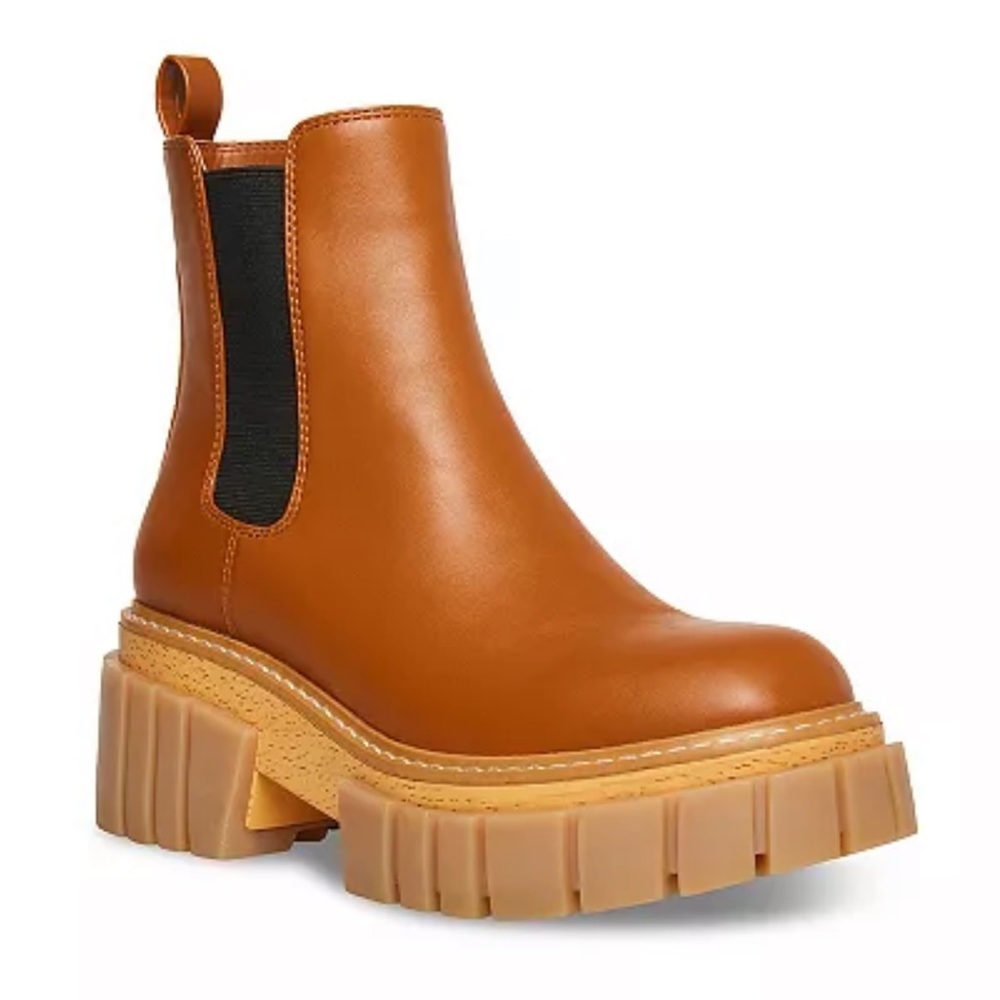 Madden Girl Pheobe Platform Chelsea Boots